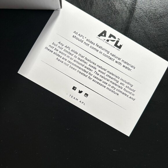 APL Women’s Shearling Slide – Champagne - Picture 5 of 5